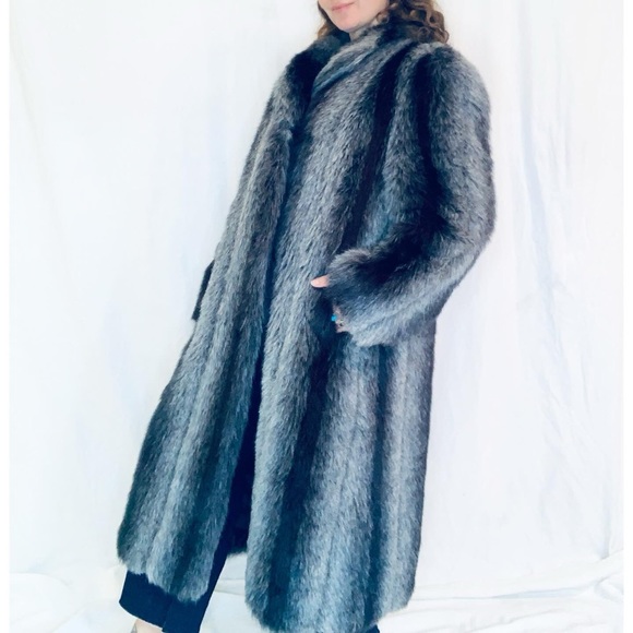 1980s vintage faux fur overcoat - Picture 3 of 4